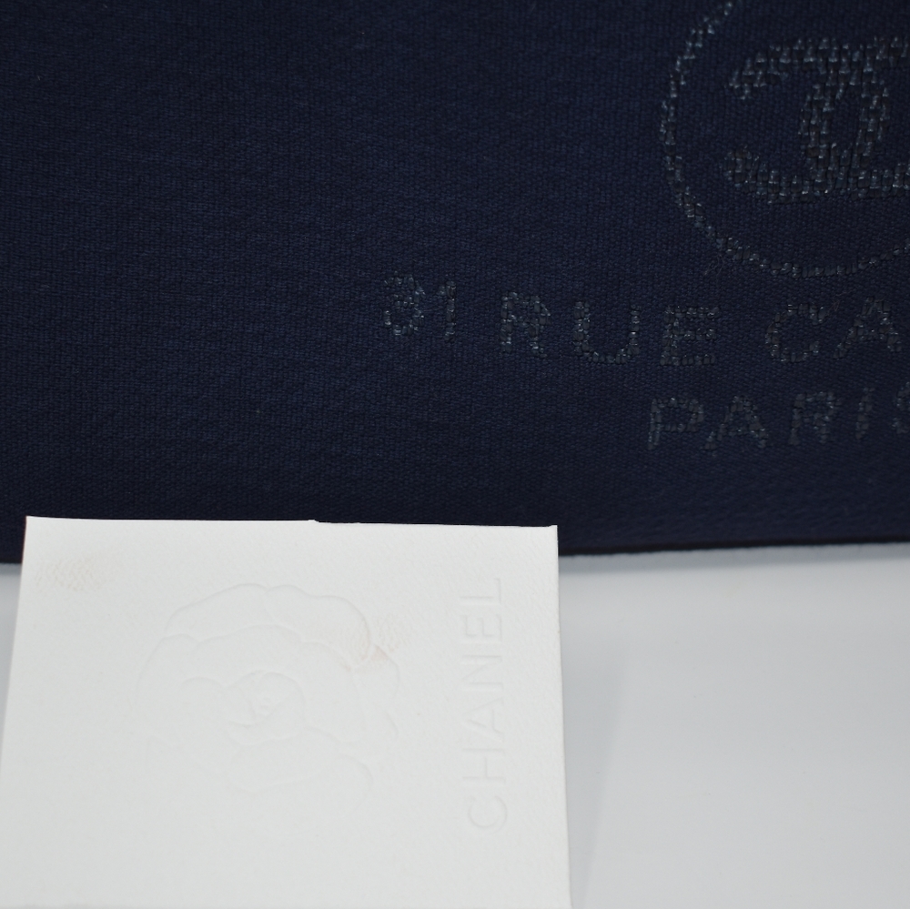 Chanel Deauville Navy - Picture 7 of 16